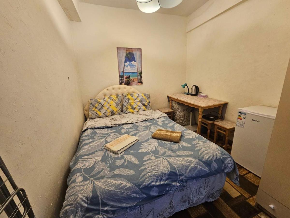 Cozy Studio In Yerevan'S Center ภายนอก รูปภาพ